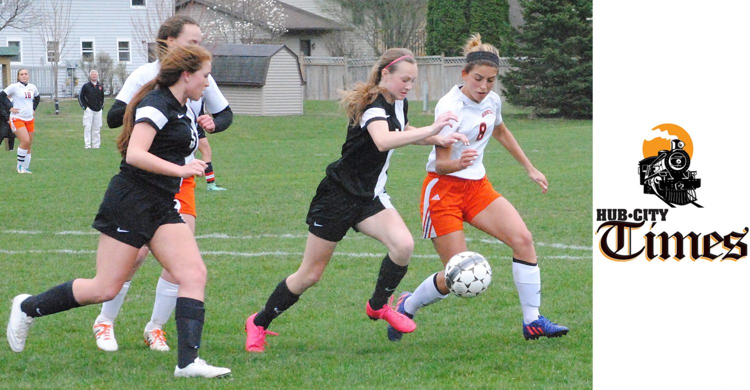 Maddie Haessly marshfield tigers girls high school soccer stevens point panthers