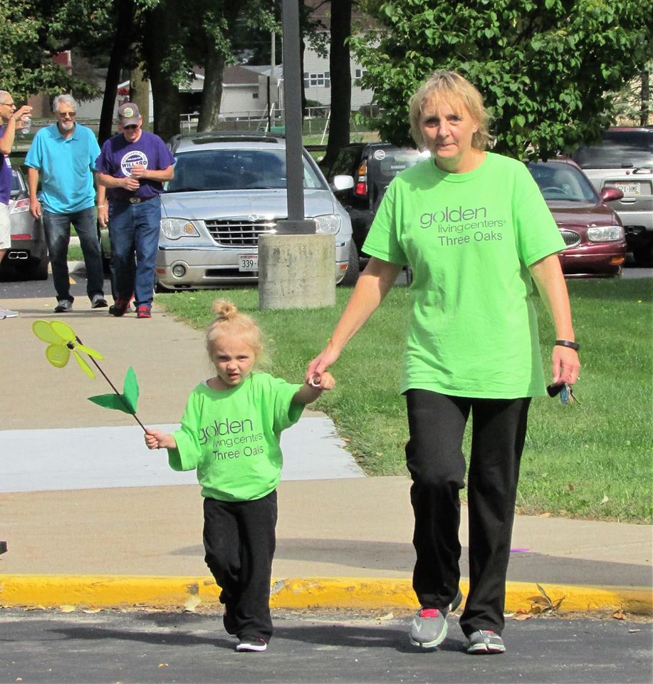 Karen Carey and her granddaughter, Joplin Eppers, participate in the 2016 Walk to End Alzheimer's. Submitted photo.