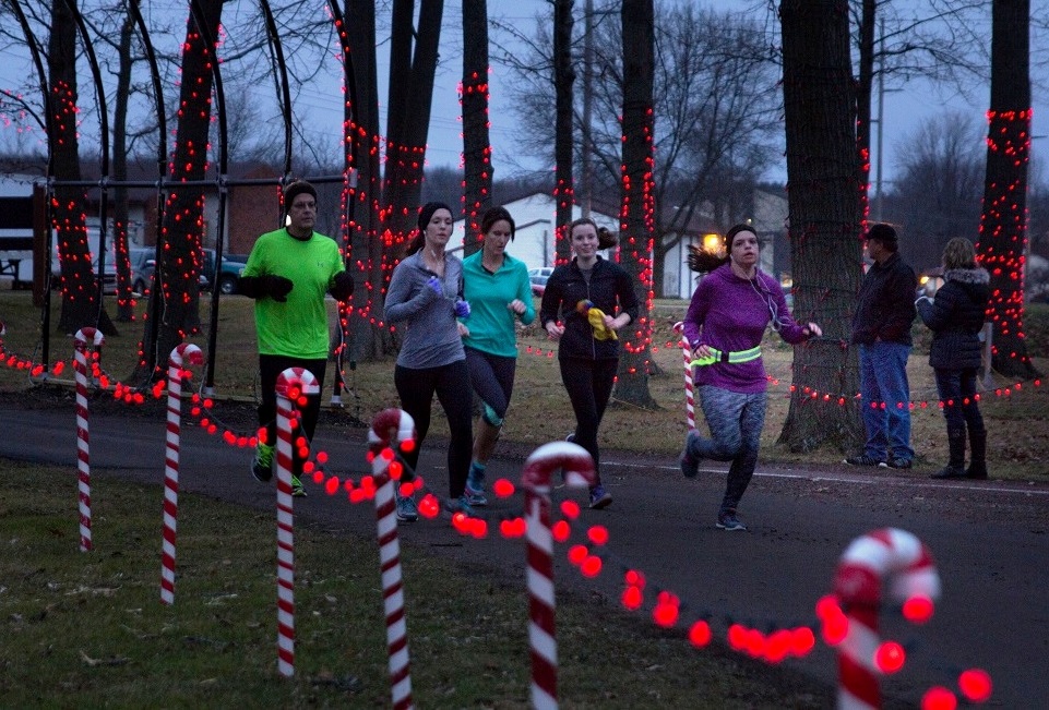 The 2015 Hot Chocolate Run/Walk was the first time the race took place in the evening so that runners and walkers could go through Rotary Winter Wonderland.