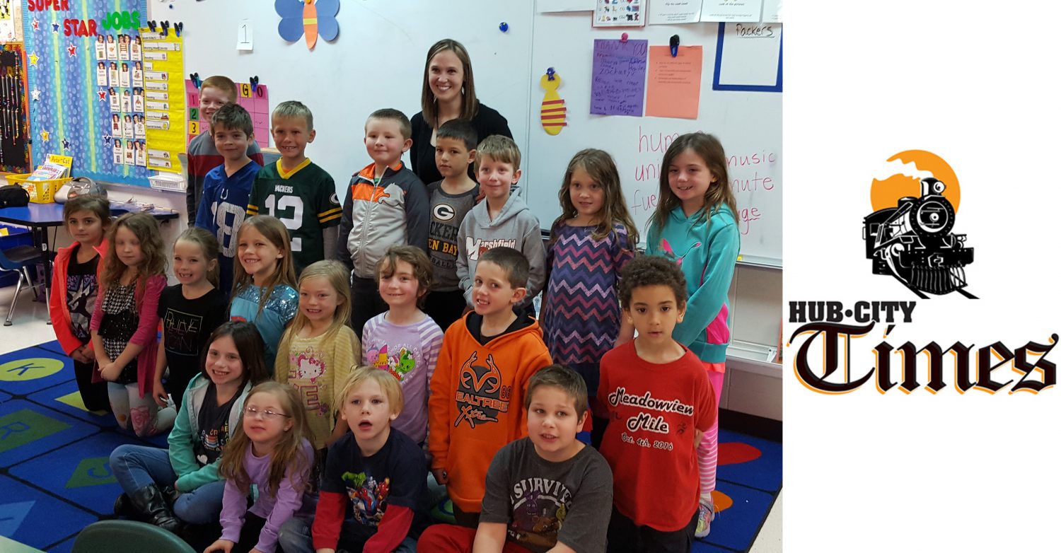 Amber Schultz, pictured with her class at Grant Elementary School, was one of four 2017 Crystal Apple award-winning teachers.
